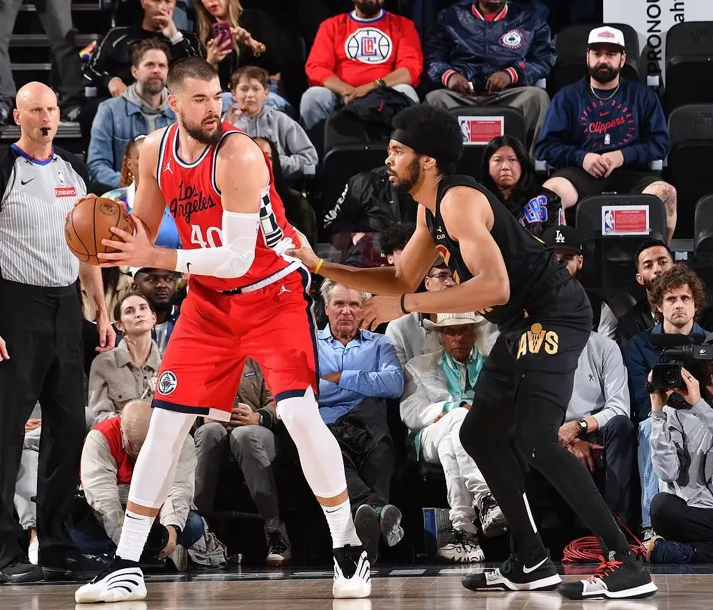 雷速体育首页赛后明尼苏达森林狼备战英超，内部沟通细节曝光，赛场秩序良好，细节决定成败的简单介绍